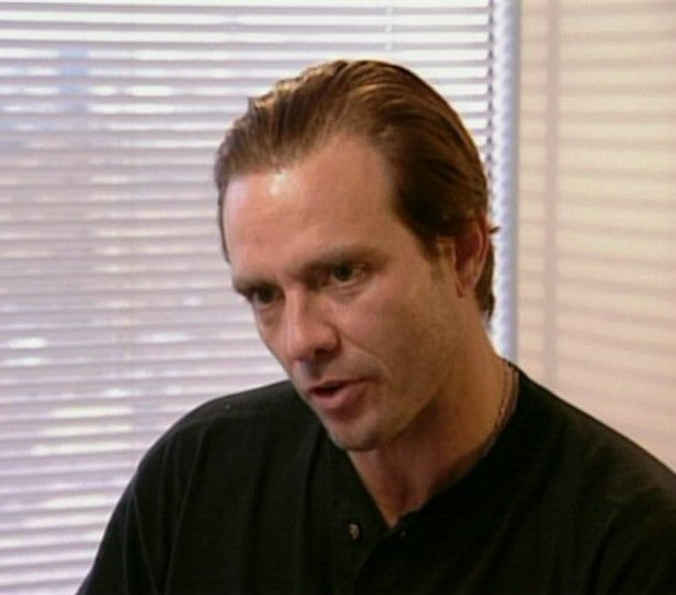 James Cameron
Keywords: director_james_cameron