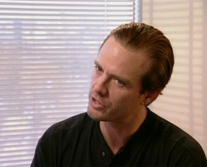 James Cameron
Keywords: director_james_cameron