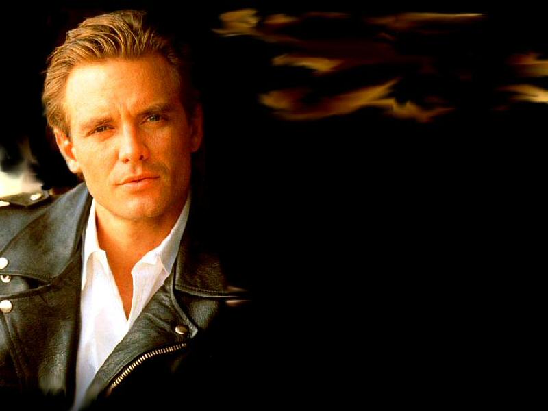 Michael Biehn - Candid by Iran
Keywords: candid_art