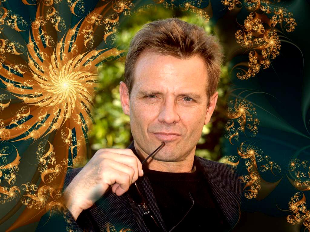 Michael Biehn - Candid by Iran
Keywords: candid_art;candid_wpr