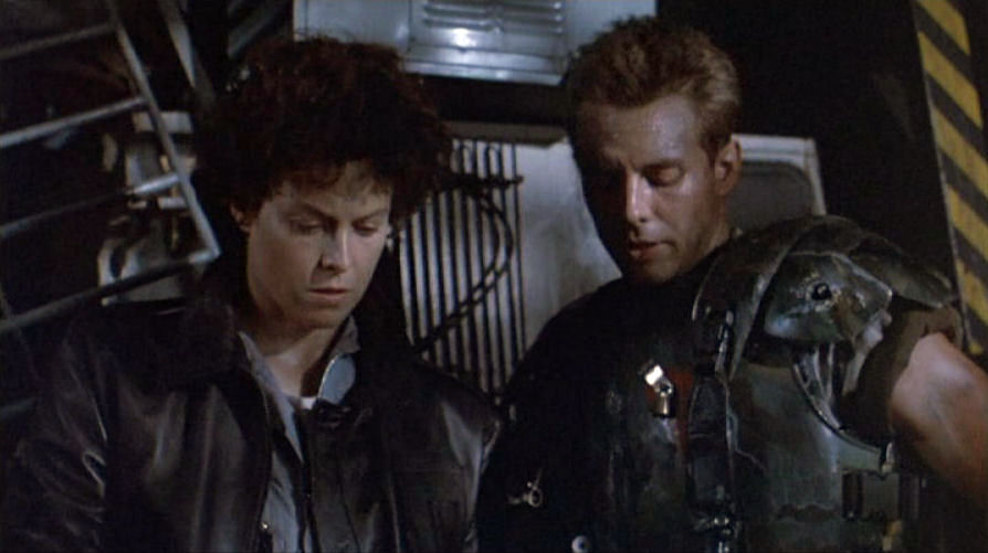 ALIENS
