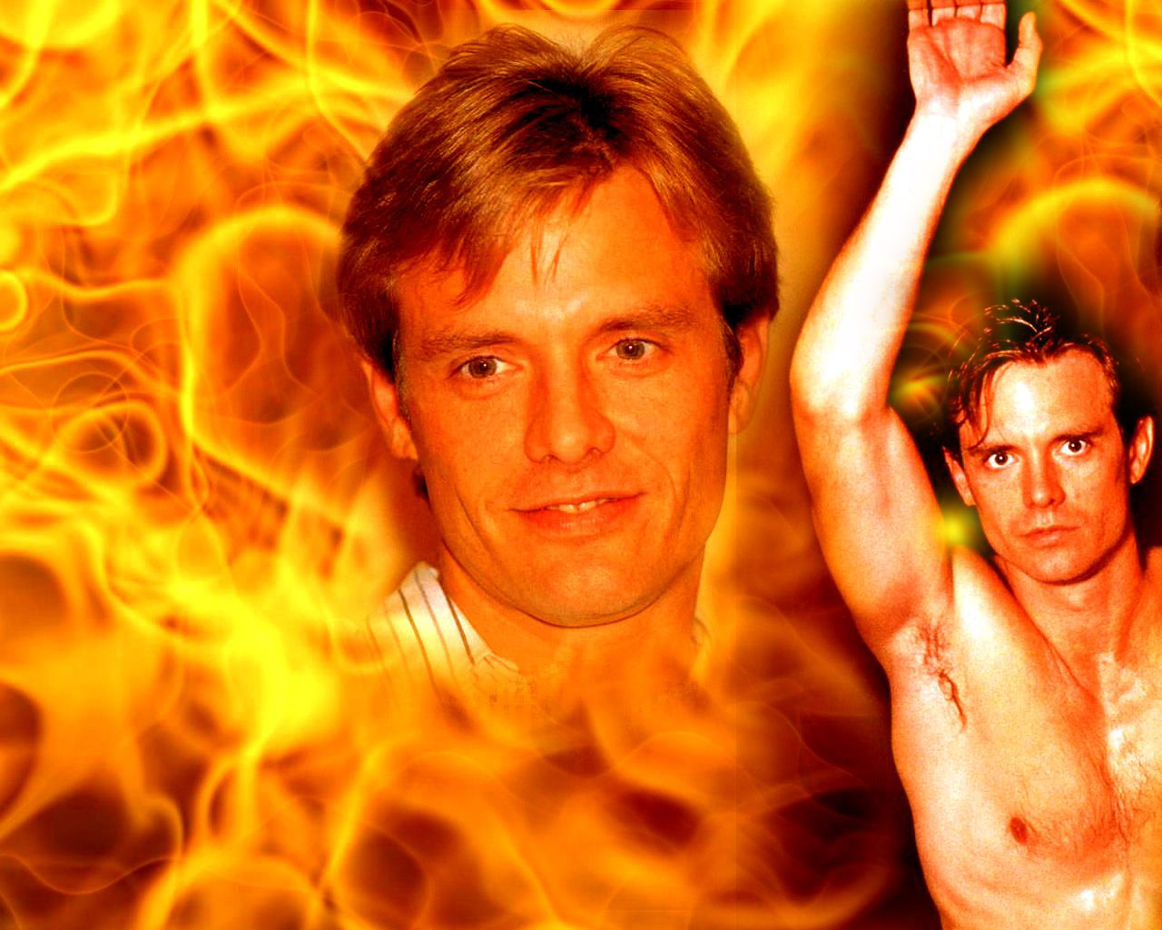 Michael Biehn - Candid by Iran
Keywords: candid_art;candid_wpr