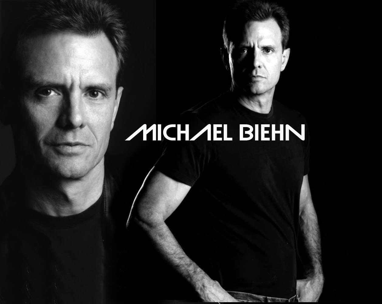 Michael Biehn - Candid by Iran
Keywords: candid_art;candid_wpr