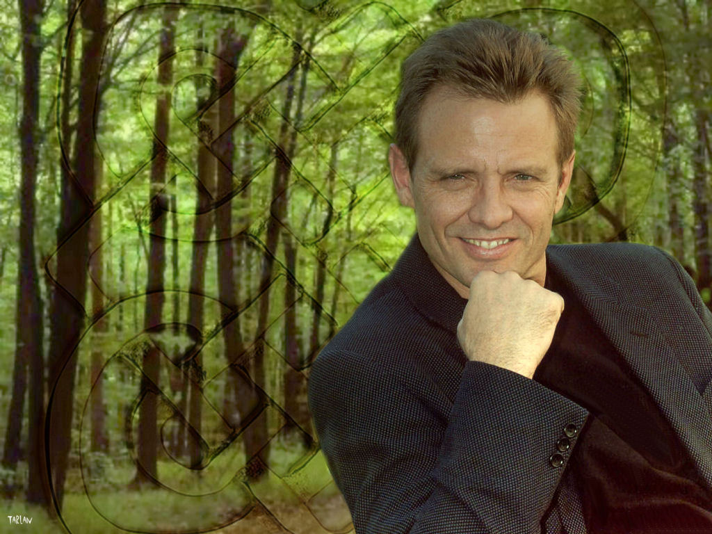 Michael Biehn - Celtic Knot by Tarlan
Keywords: candid_art;candid_wpr