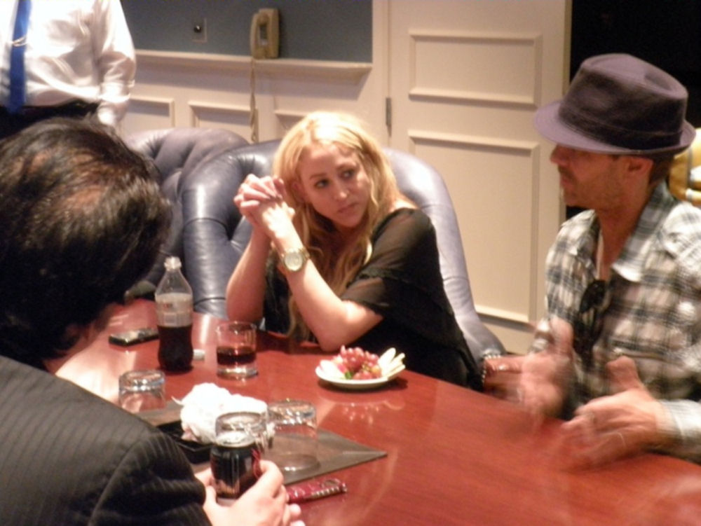 The Victim
Keywords: all_mb_images;victim_img